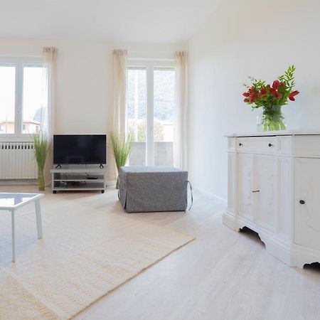 Acqua Chiara Apartment By Rent All Como Донго Екстериор снимка