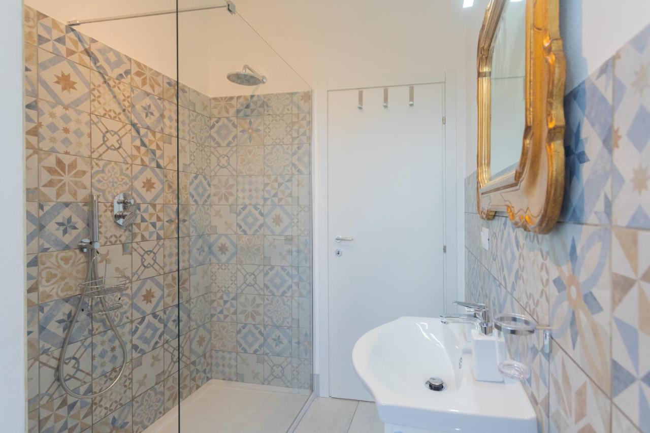 Acqua Chiara Apartment By Rent All Como Донго Екстериор снимка