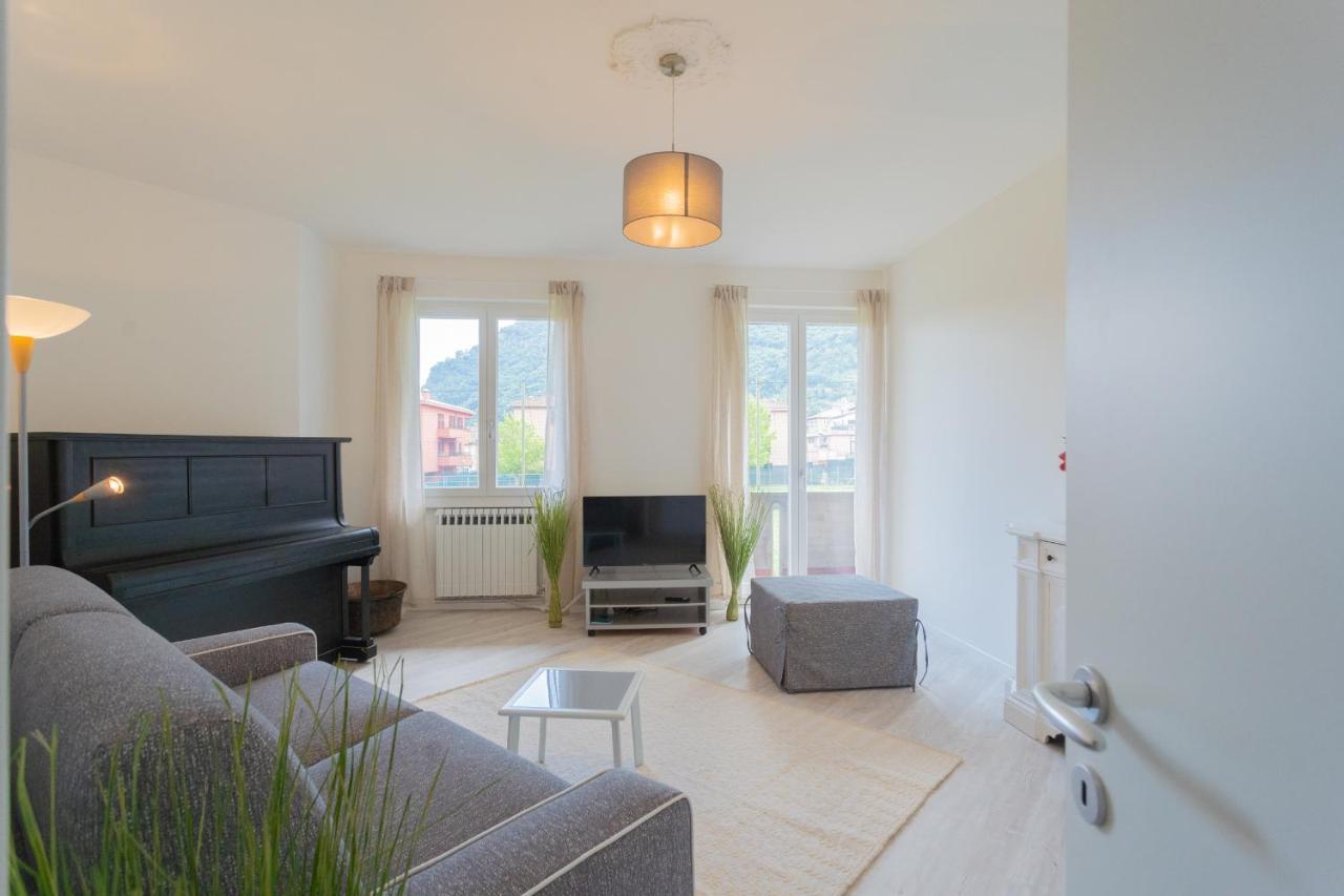 Acqua Chiara Apartment By Rent All Como Донго Екстериор снимка